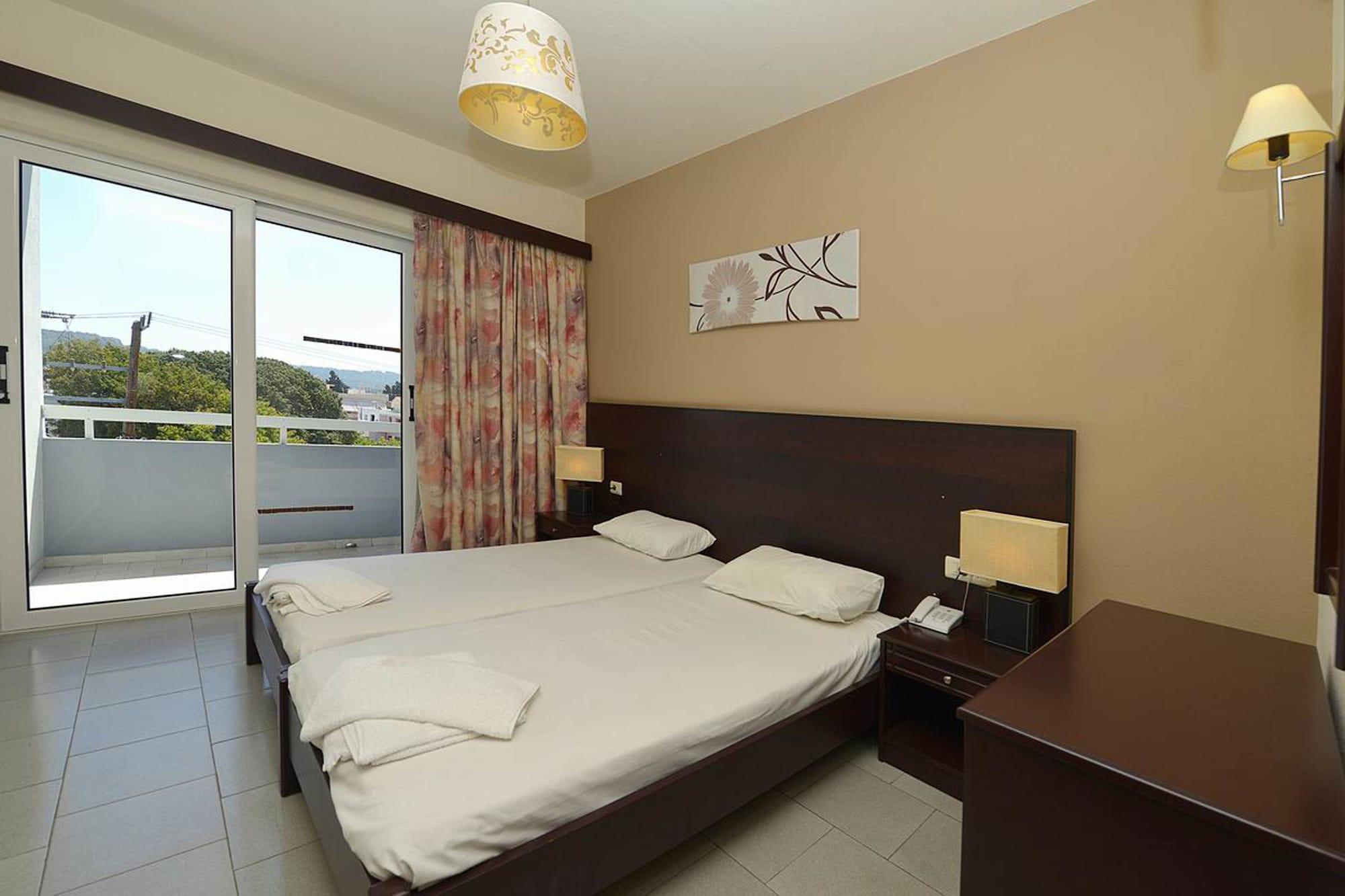 Ialysos City Hotel エクステリア 写真