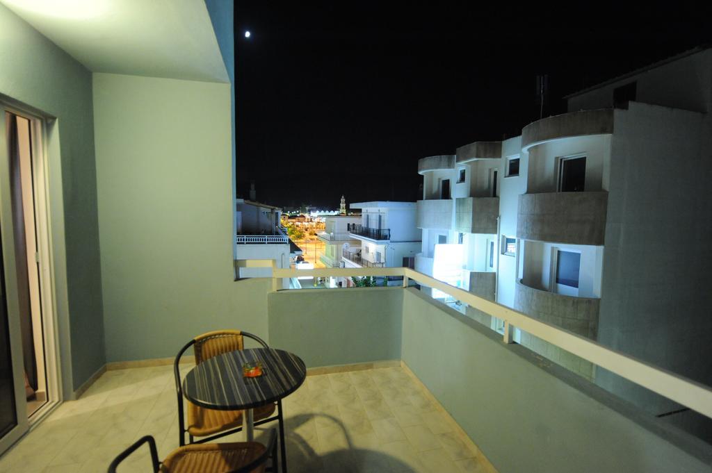 Ialysos City Hotel エクステリア 写真