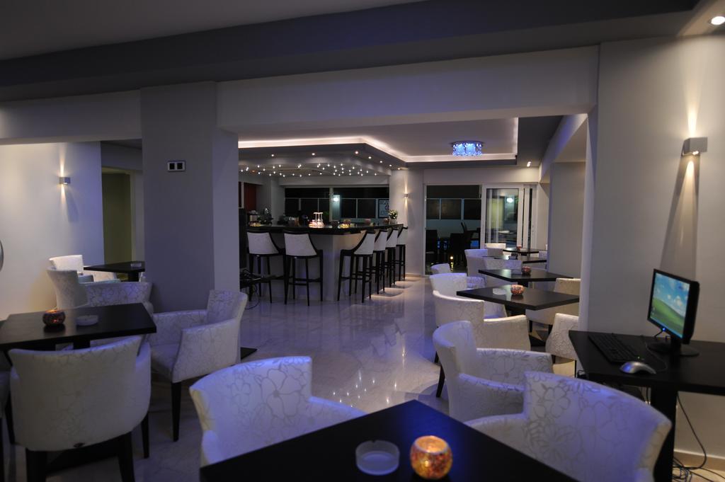 Ialysos City Hotel エクステリア 写真