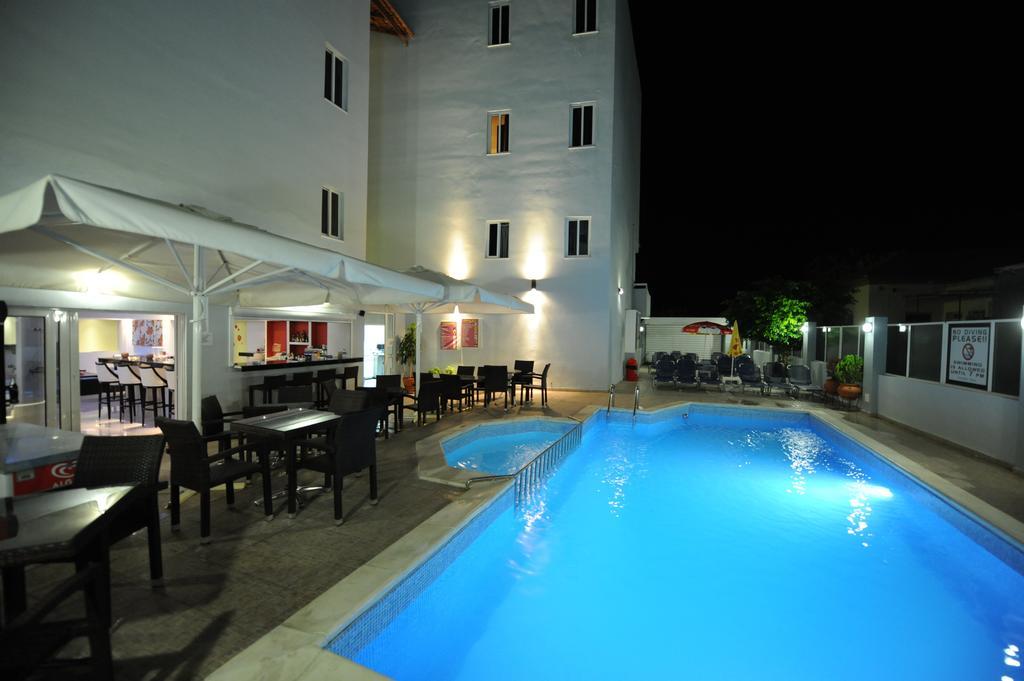 Ialysos City Hotel エクステリア 写真