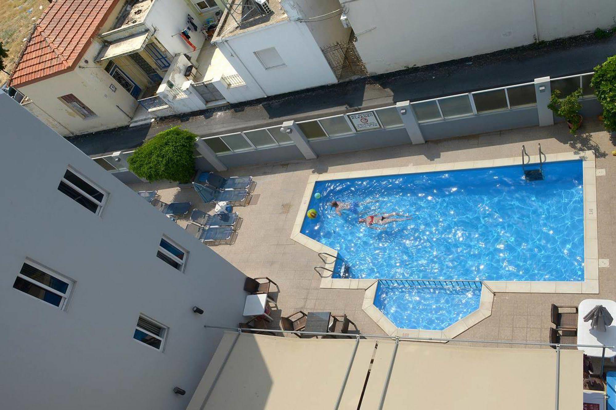 Ialysos City Hotel エクステリア 写真